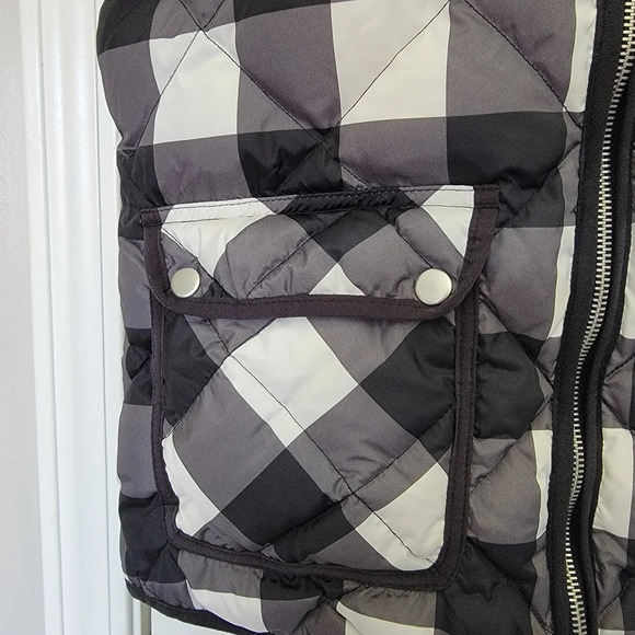 Woolrich Down Filled Black and White Buffalo Check Plaid Cozy Puffer Vest Sz M - Picture 4 of 11
